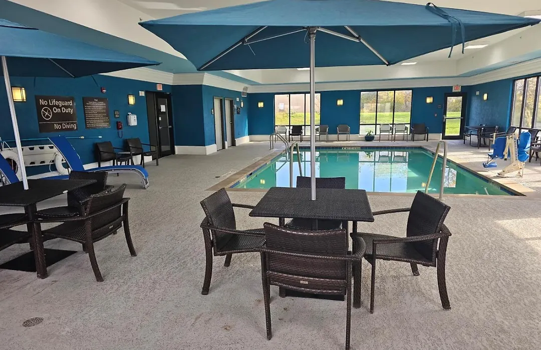 Hampton Inn & Suites Marshalltown-1